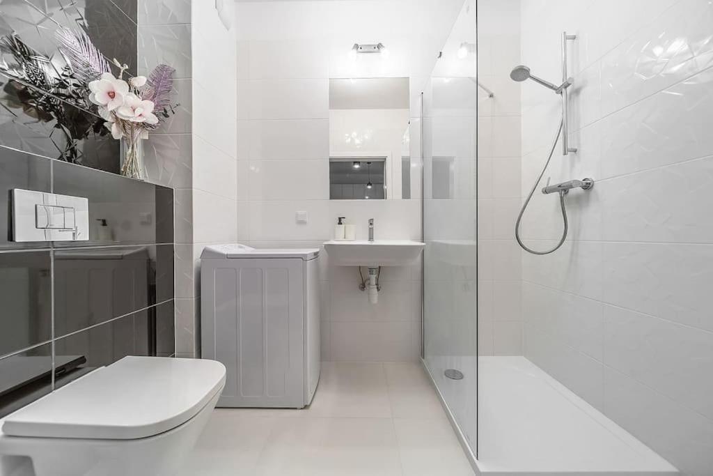 Urbannestgroup - City Center - Sienna 65 Варшава Екстер'єр фото